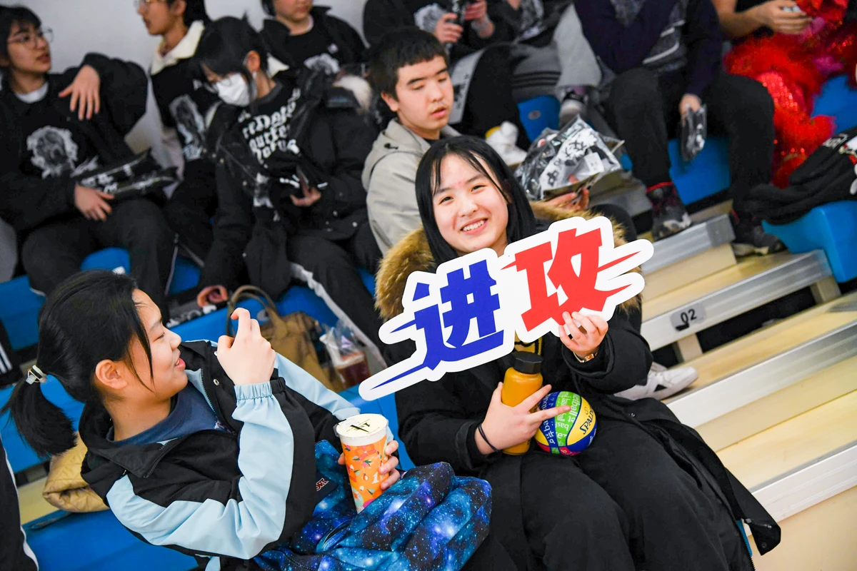 刻苦训练篮球时如何避免受伤的建议_0